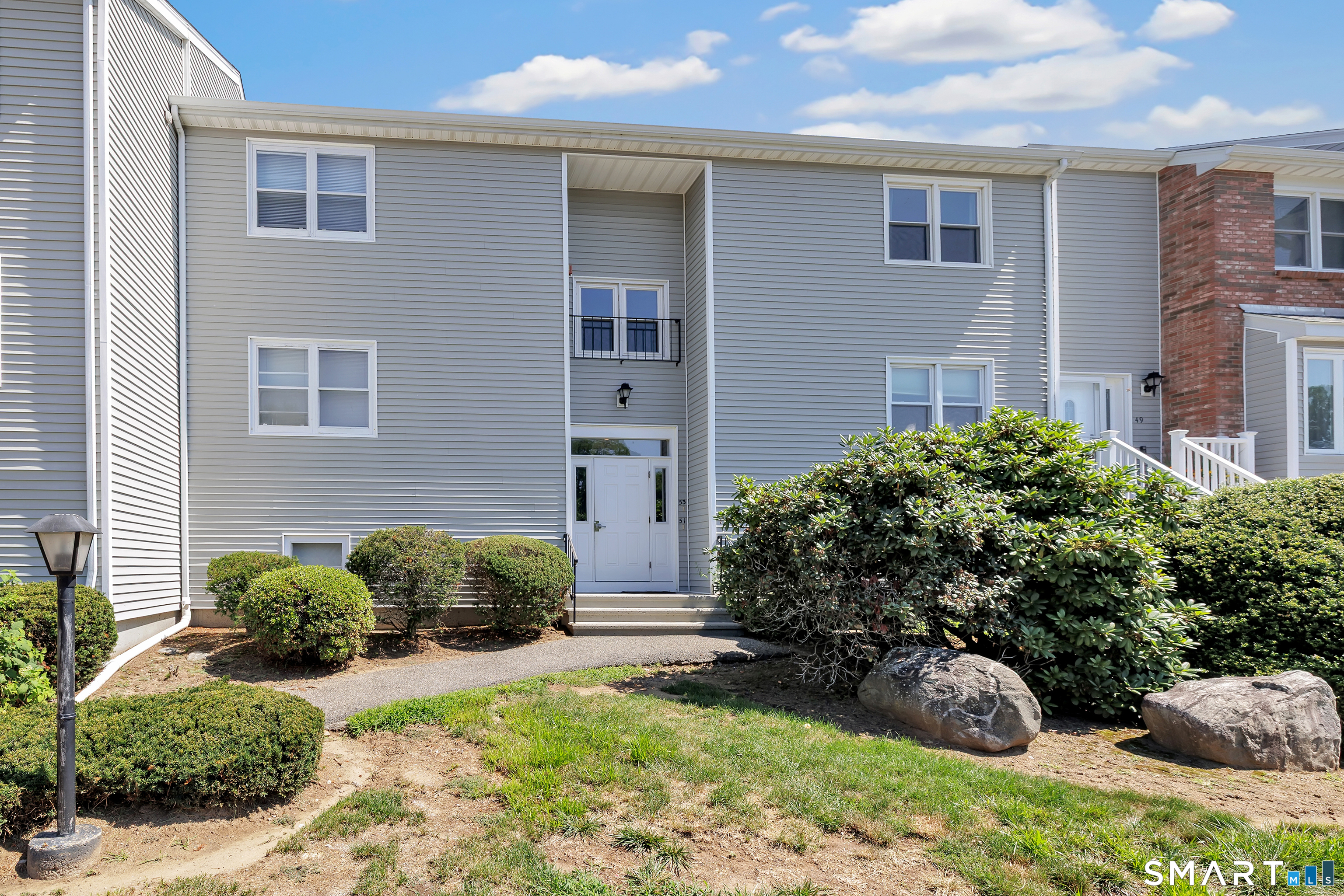 Homes for sale in Milford, CT | 53 Carriage Dr #53, Milford, CT 06460 | MLS# 24194103