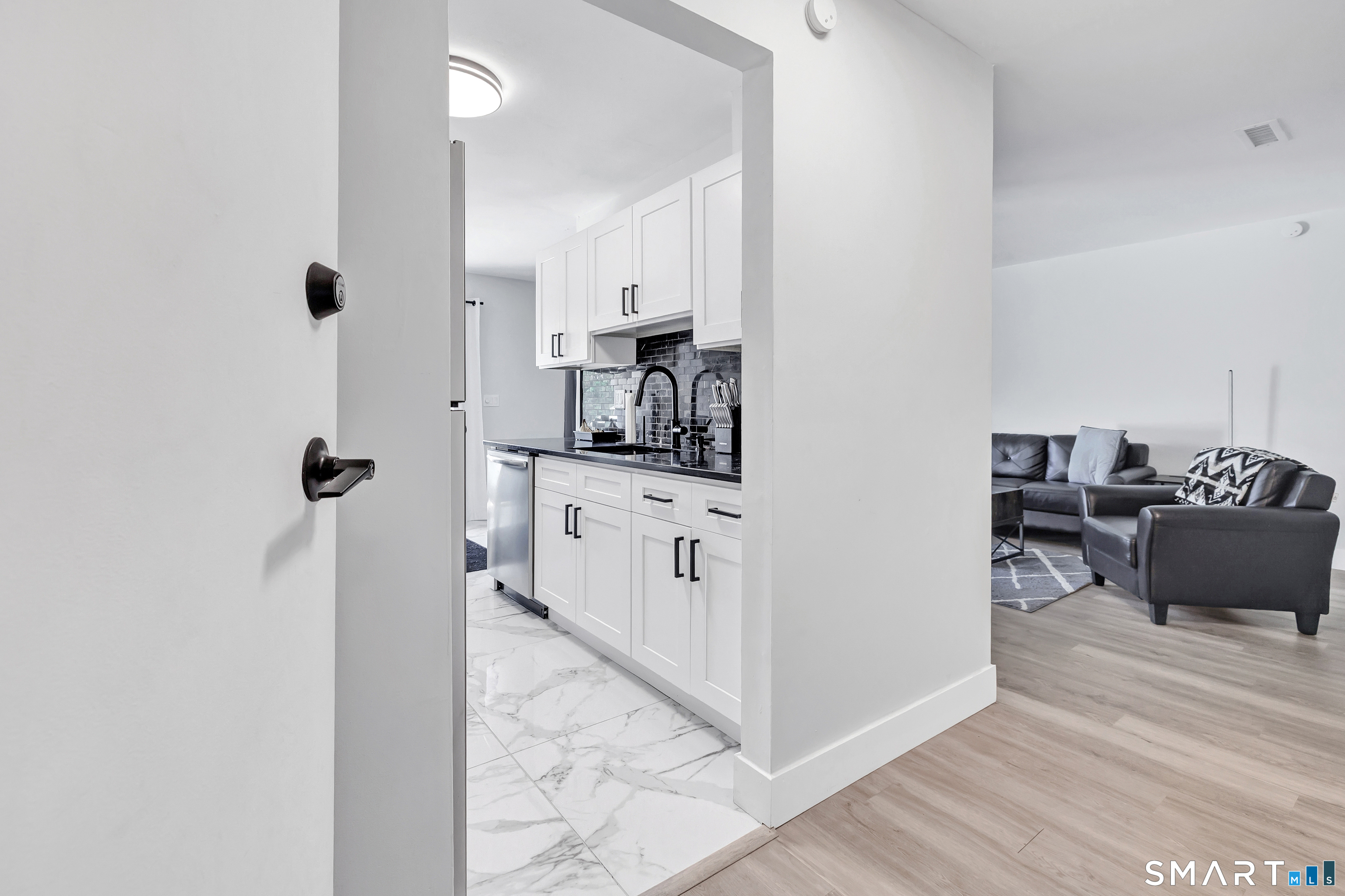 Homes for sale in Milford, CT | 53 Carriage Dr #53, Milford, CT 06460 | MLS# 24194103