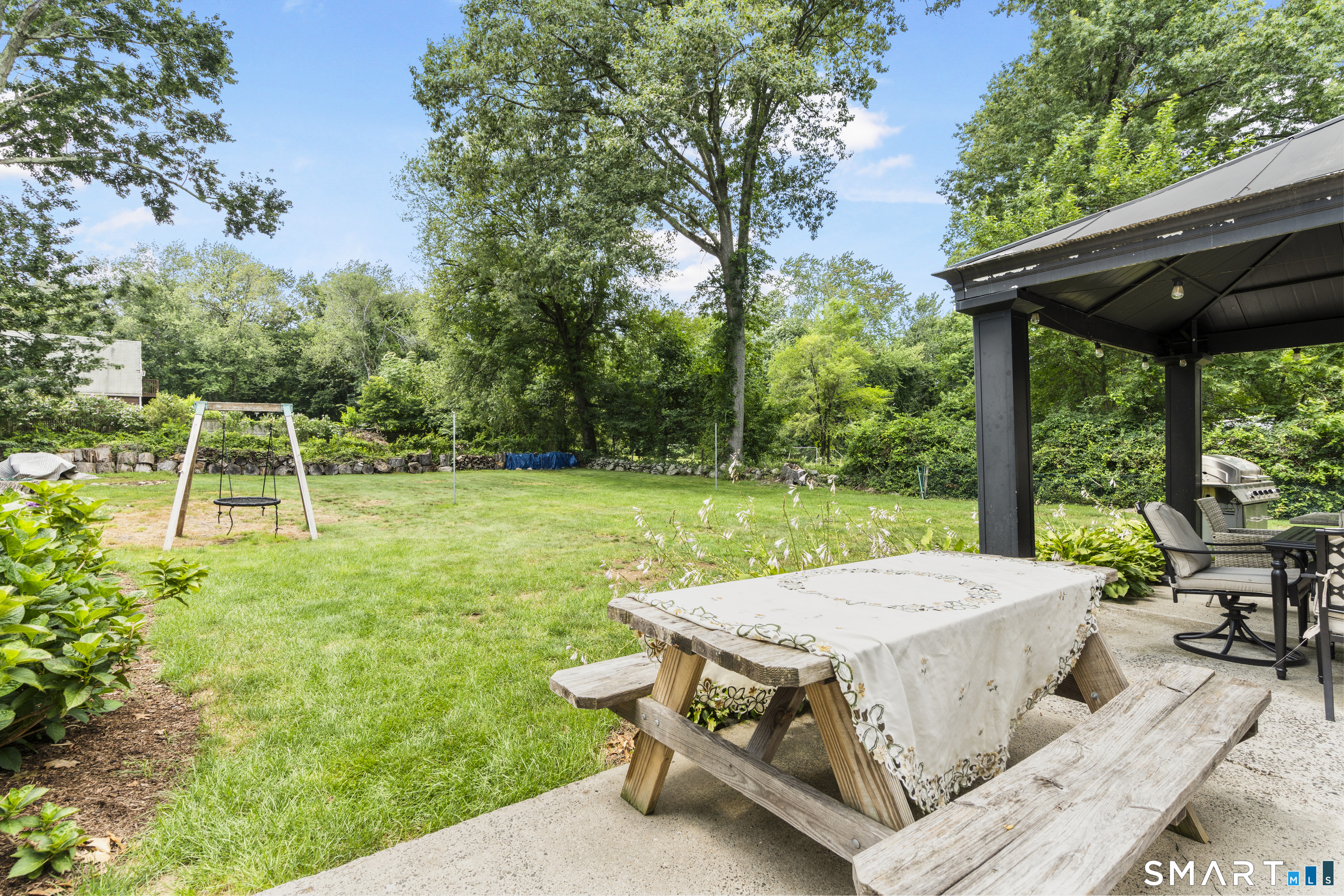 2065 Reservoir Avenue photo 35