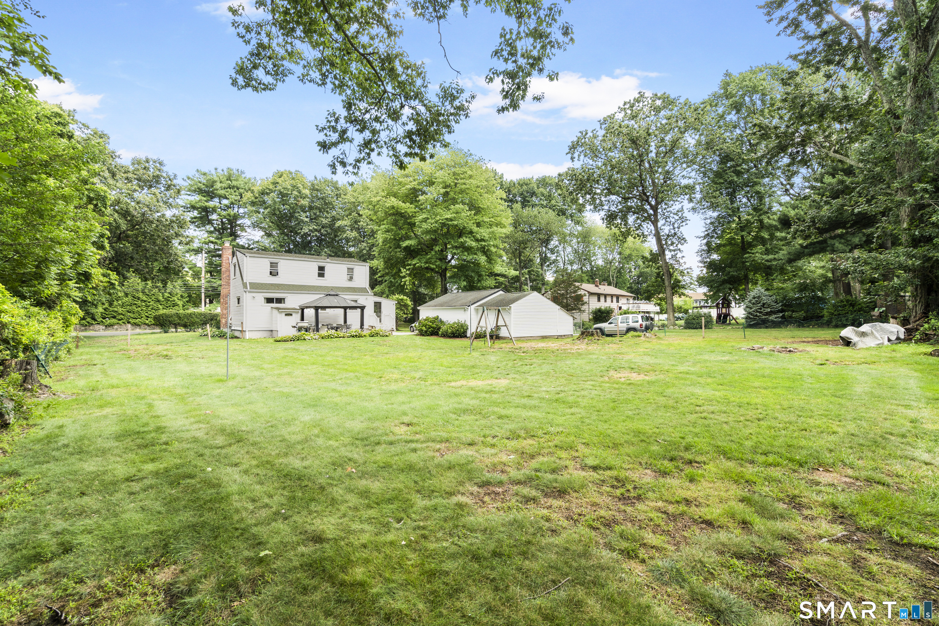 2065 Reservoir Avenue photo 39