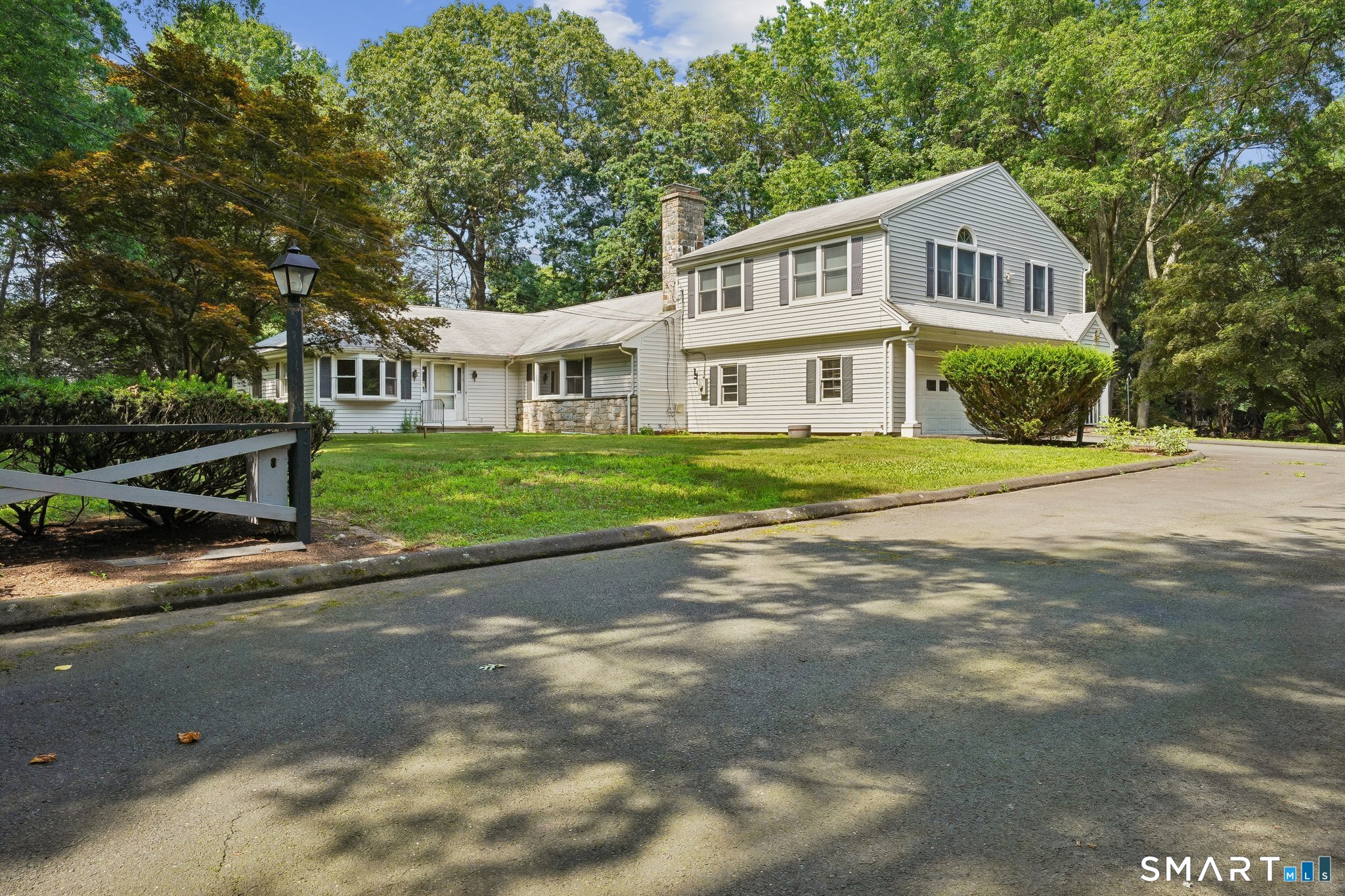 112 Grumman Avenue