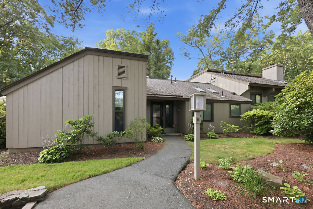 Homes for sale in Avon, CT | 147 Mallard Dr #147, Avon, CT 06001 | MLS# 24193232