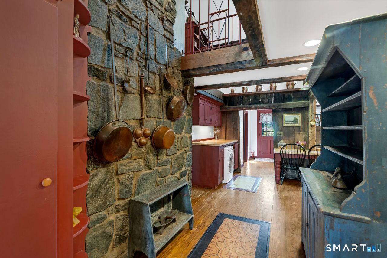 369 Saybrook Road photo 5