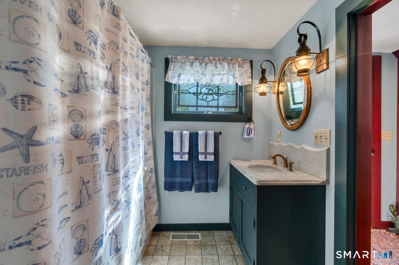 369 Saybrook Road photo 8