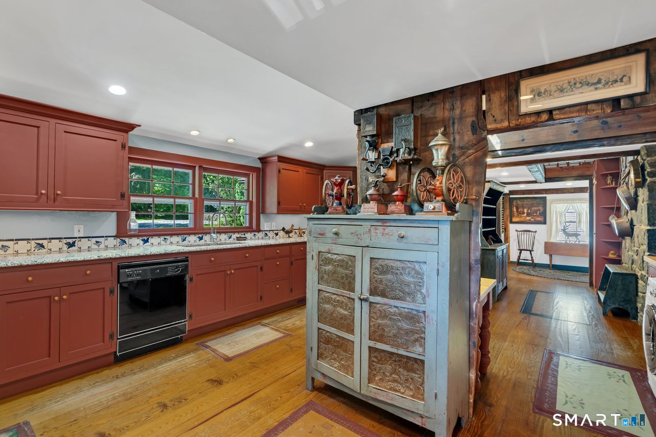 369 Saybrook Road photo 4