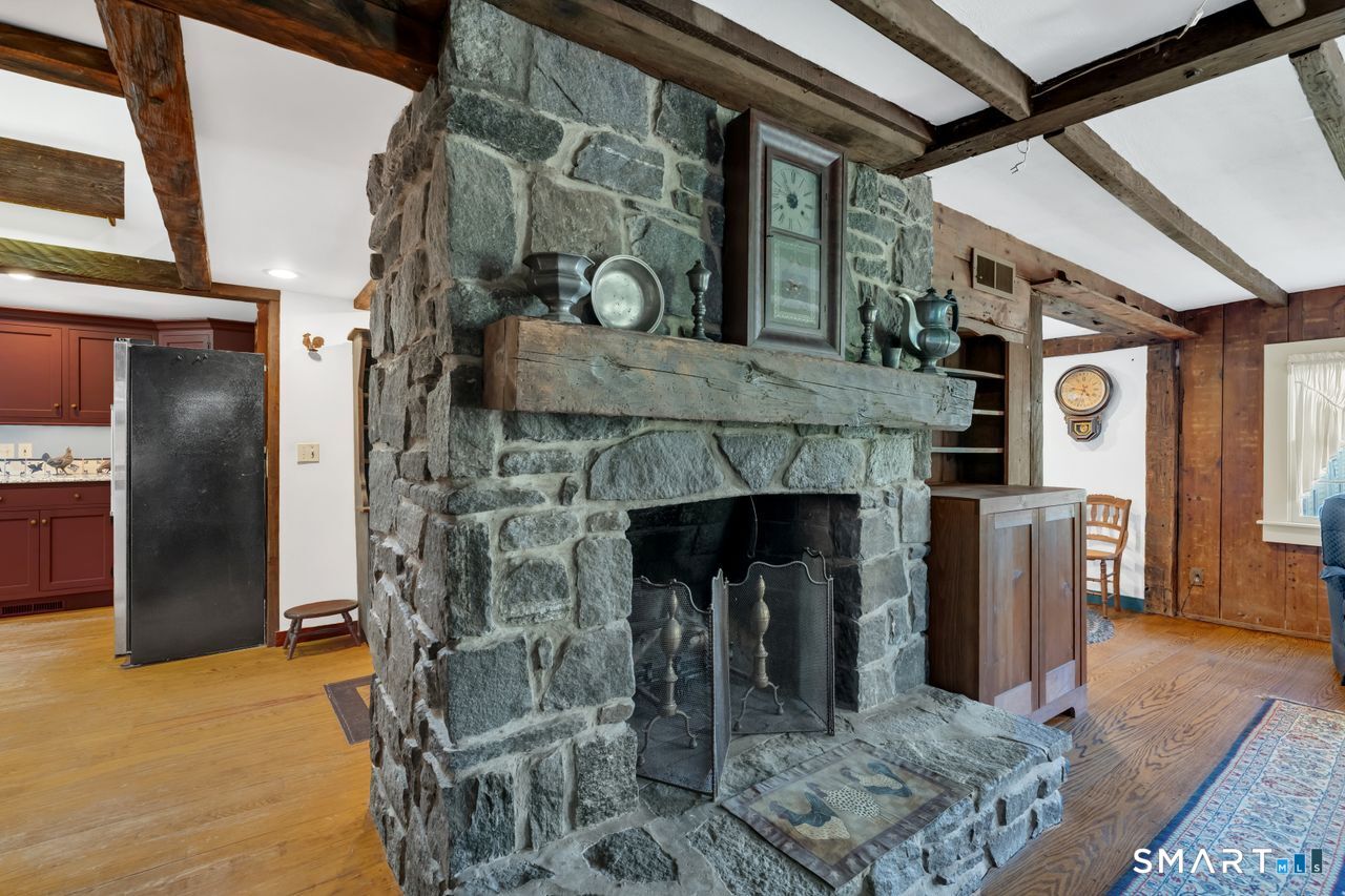 369 Saybrook Road photo 9