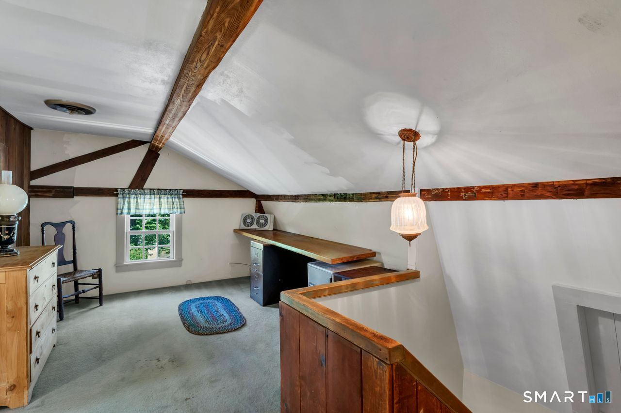 369 Saybrook Road photo 16