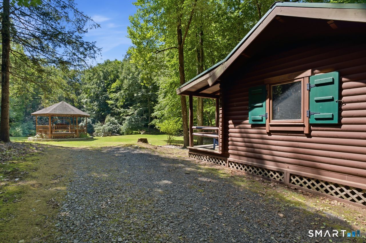 369 Saybrook Road photo 21