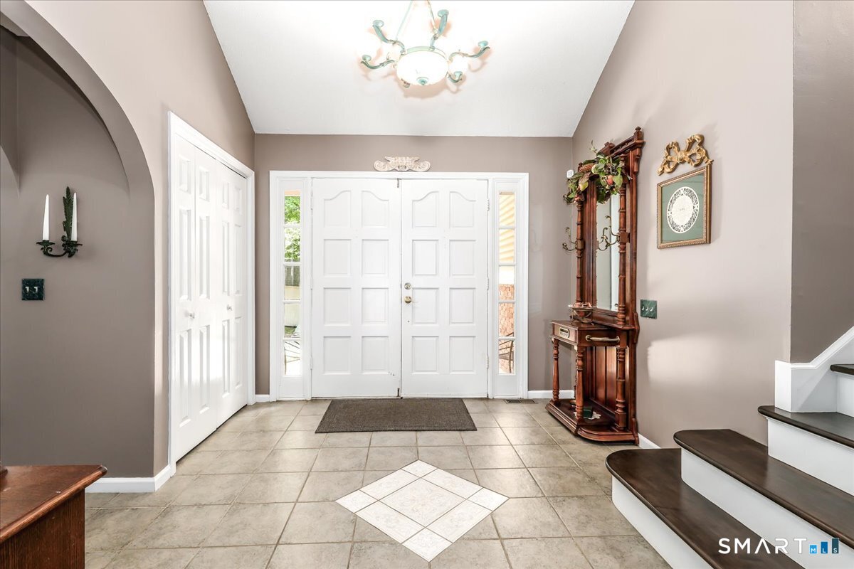 4th image of 80 Pine Hollow Dr, Middlebury, CT 06762 | MLS# 24161366