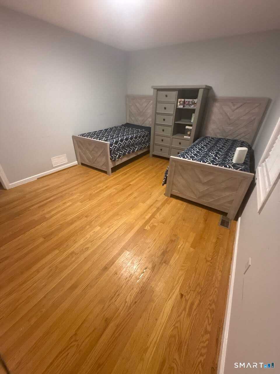227 Stonybrook Road photo 4