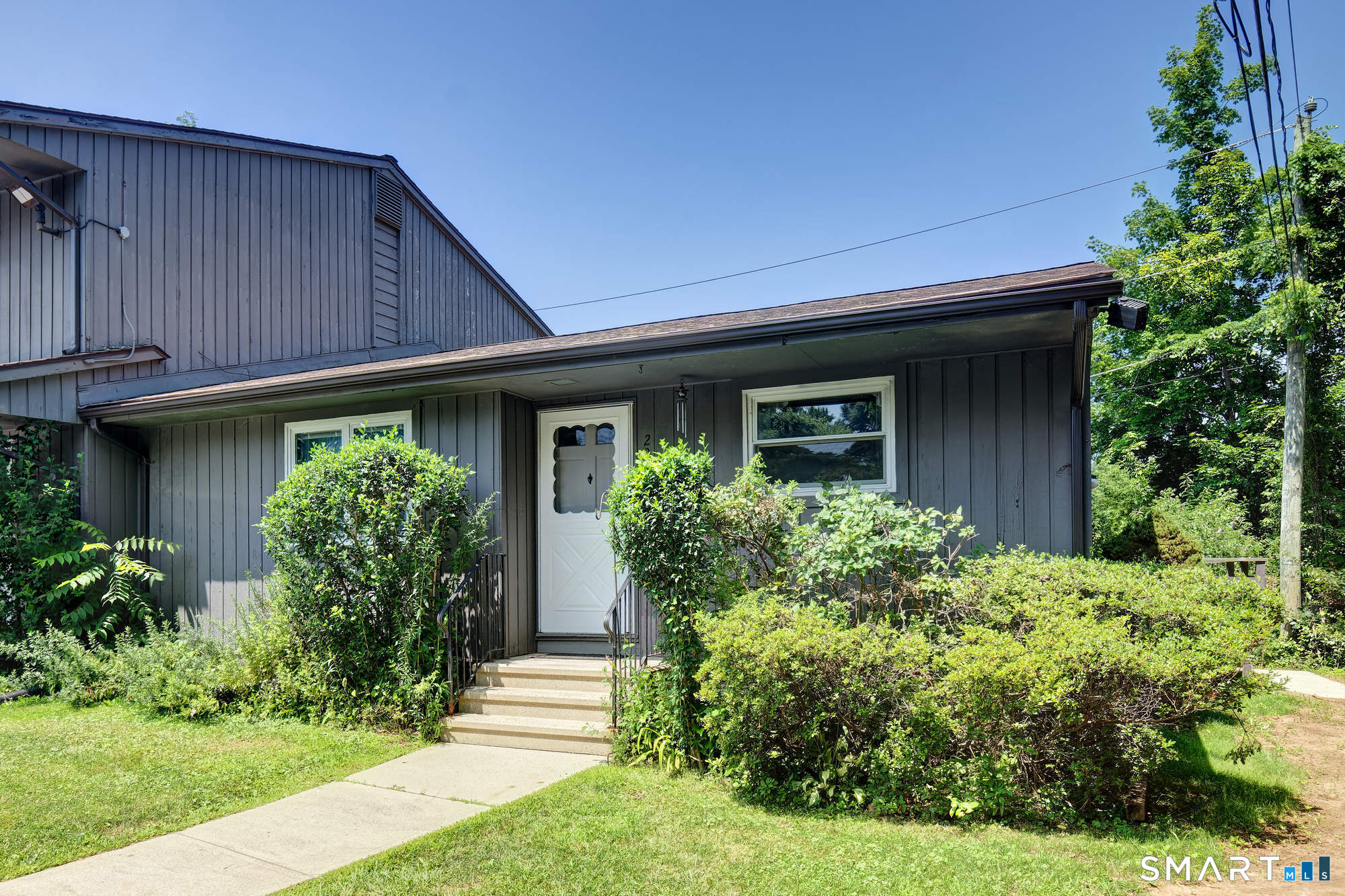 3rd image of 290 Williamstown Ct #290, Newington, CT 06111 | MLS# 24194553