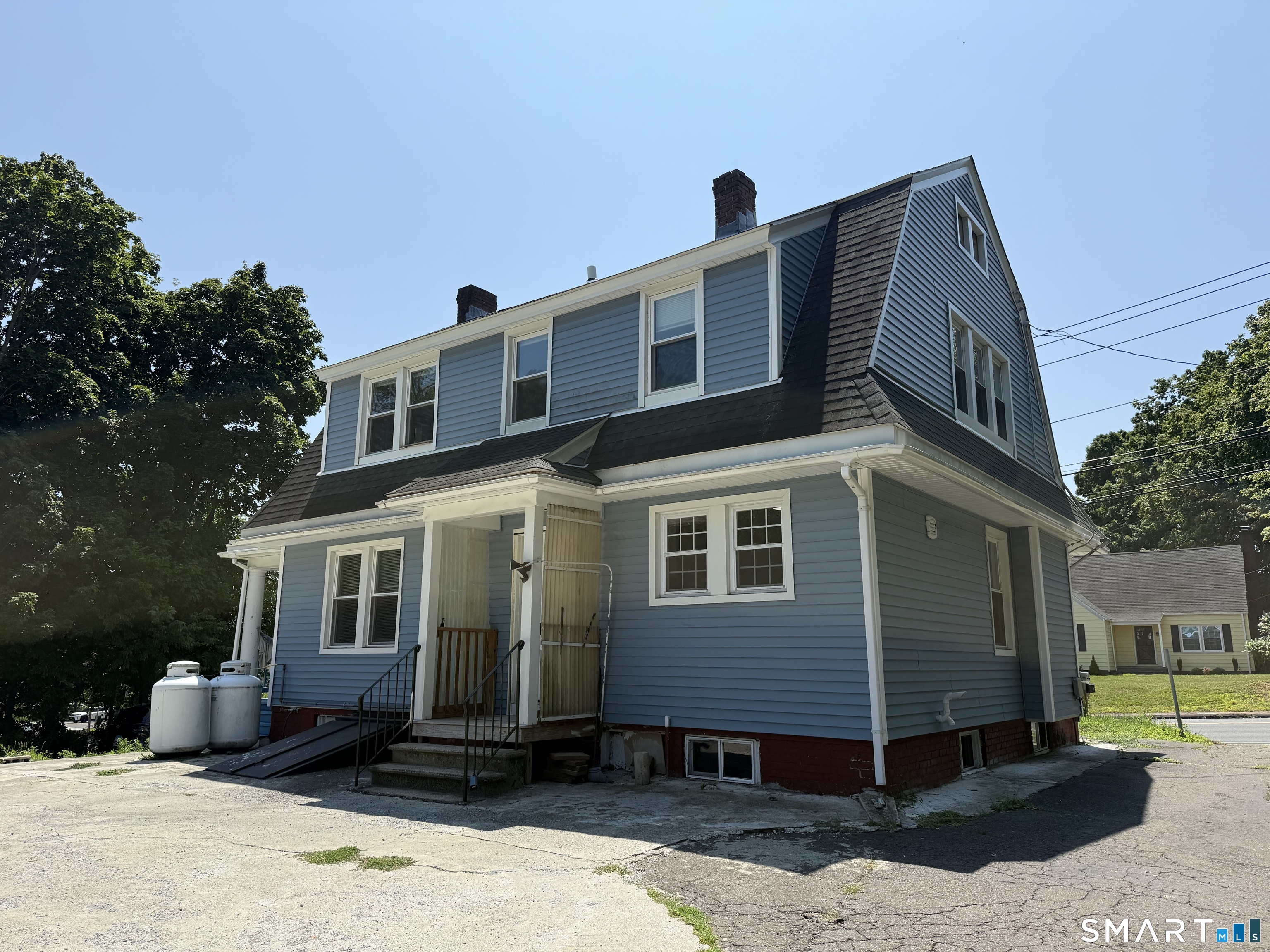 2nd image of 4 Bishop St, North Haven, CT 06473 | MLS# 24194530