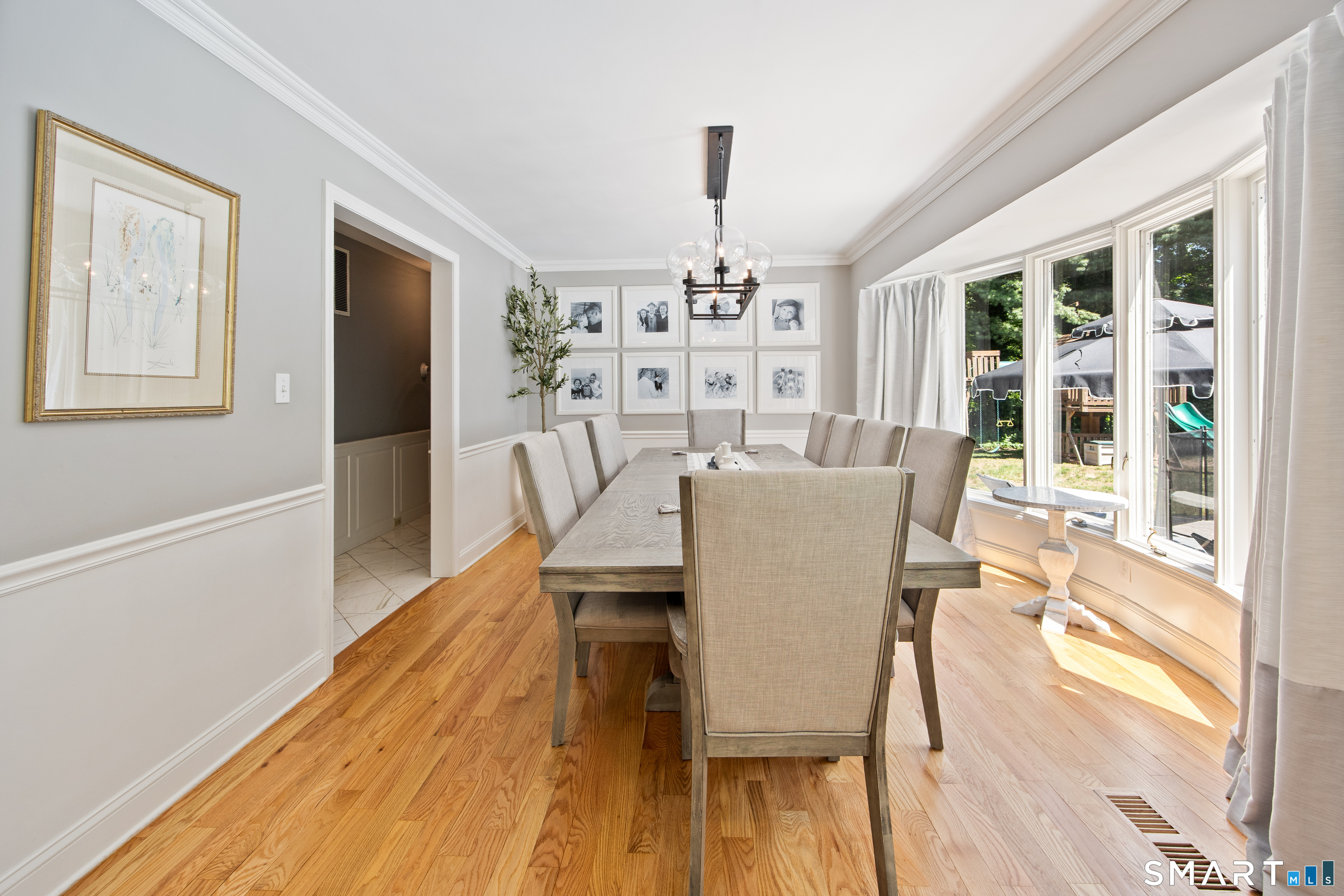 570 Riverside Drive photo 11