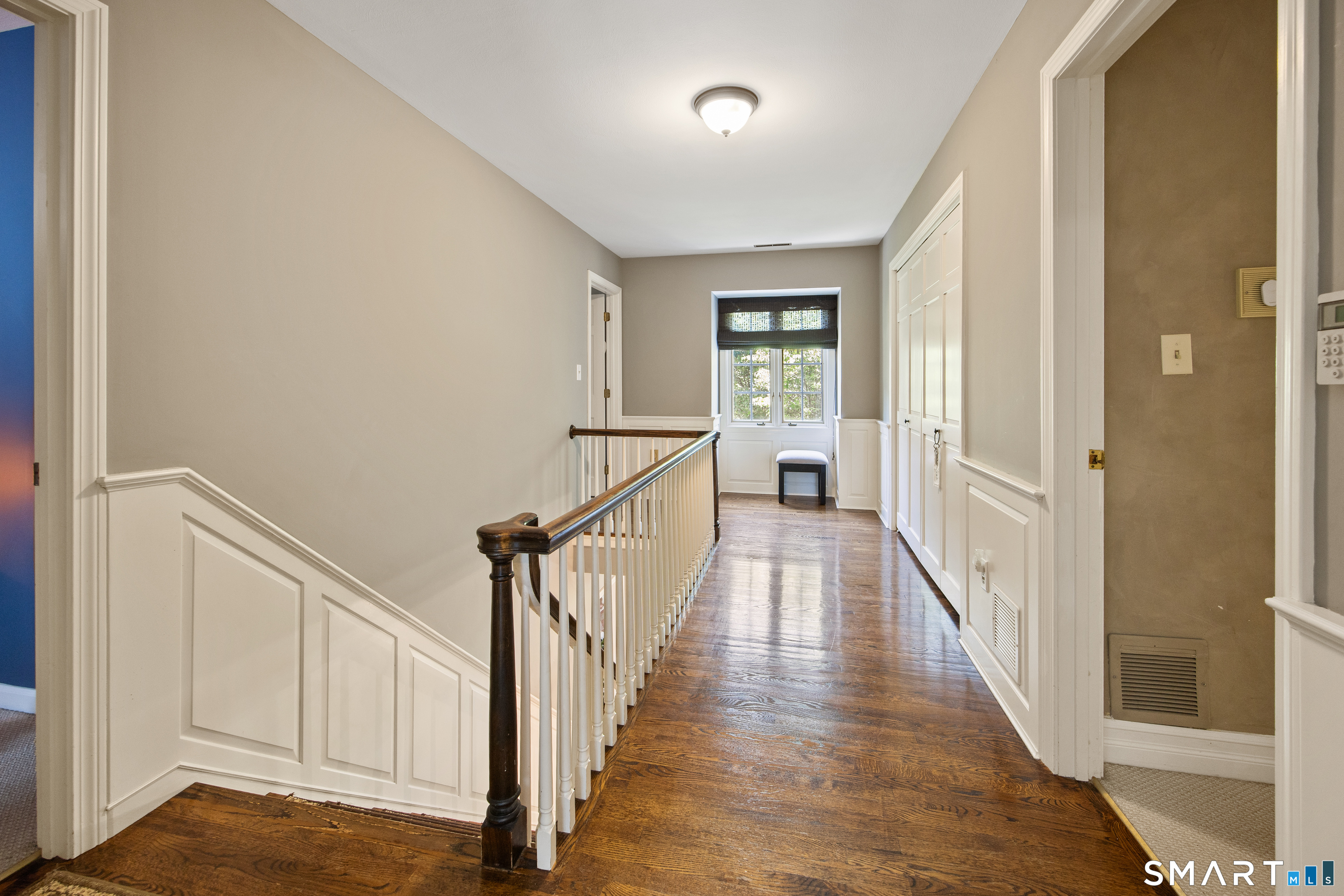 570 Riverside Drive photo 16