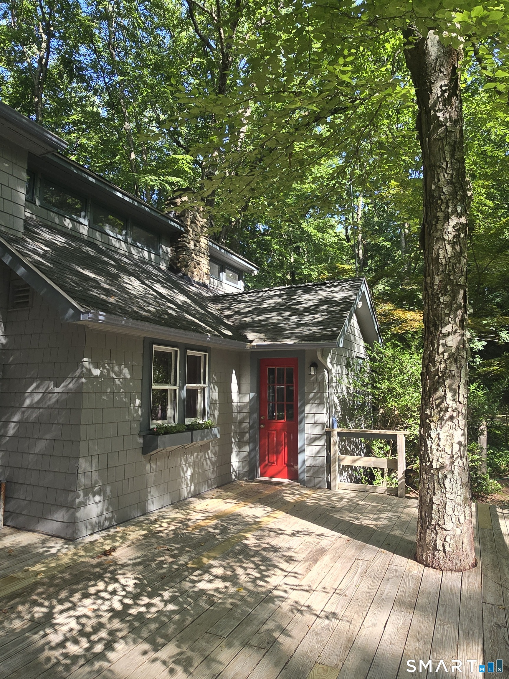 17 Bradley Lane photo 4