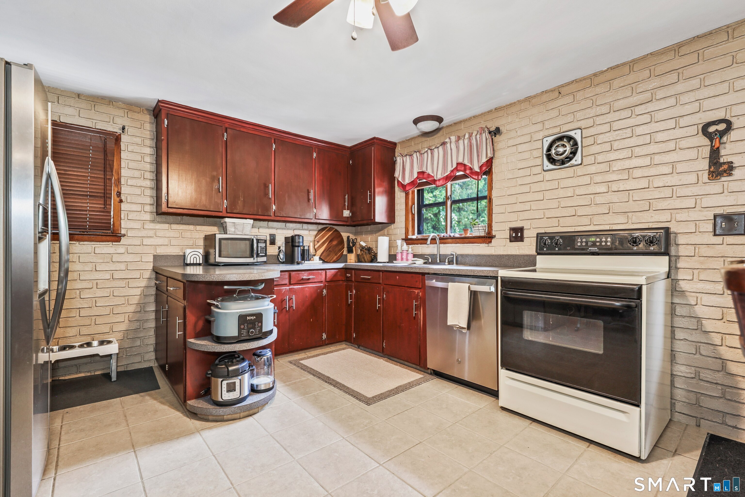 5th image of 73 Orchard Ln, Torrington, CT 06790 | MLS# 24194596