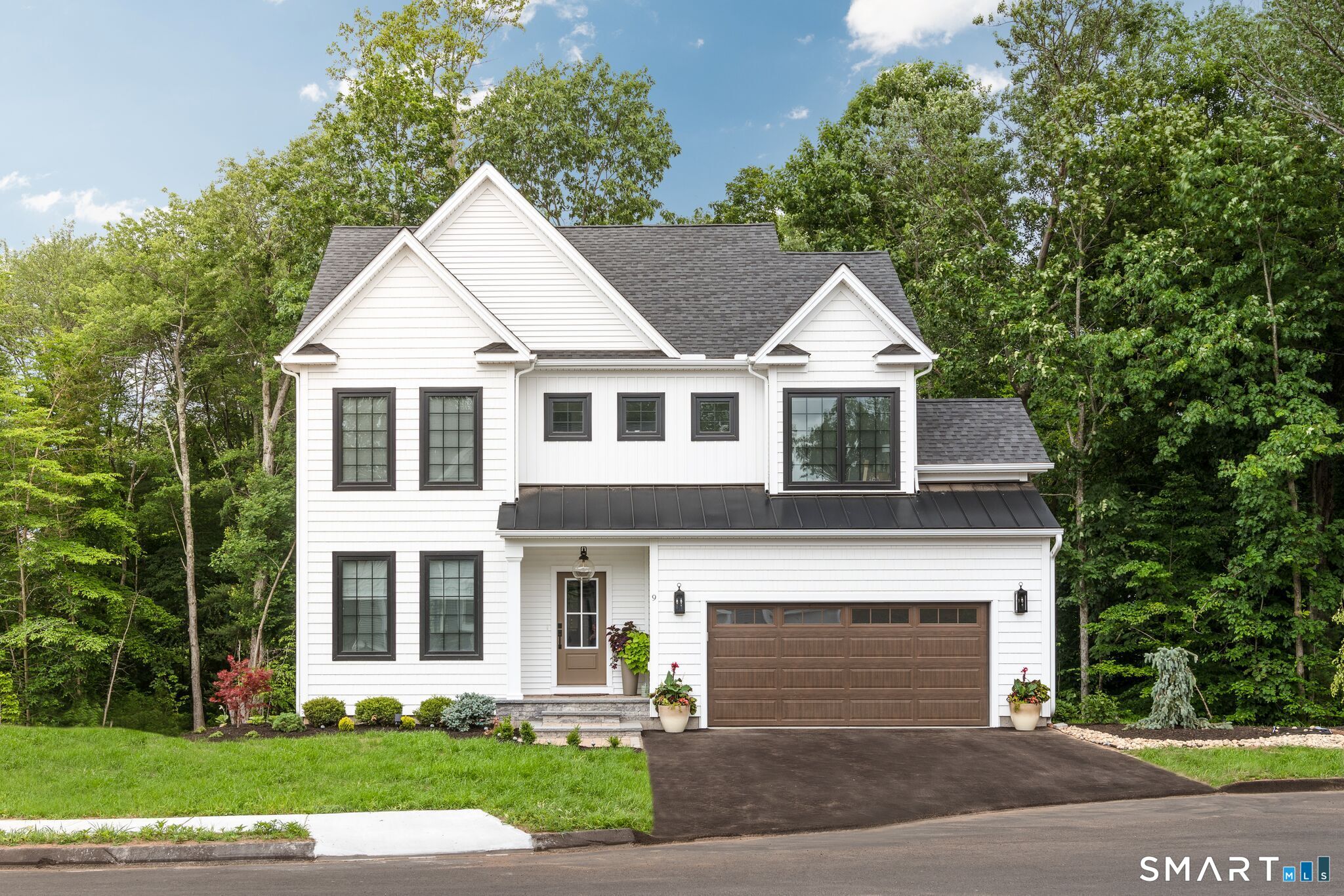 Featured Listing Photo