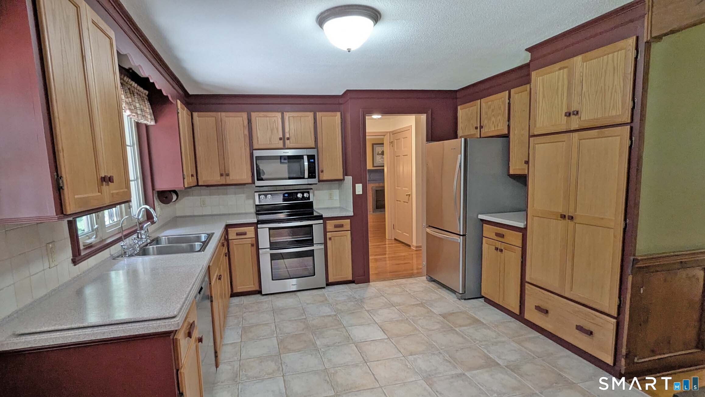 25 1/2 Edgerton Street photo 9
