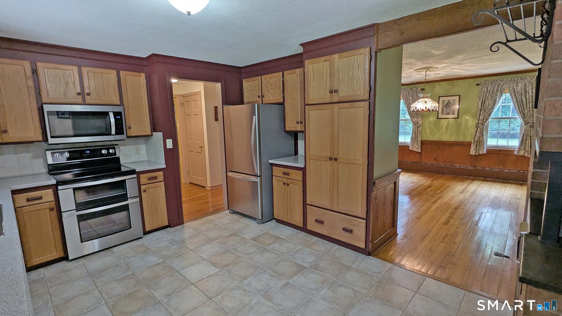25 1/2 Edgerton Street photo 10