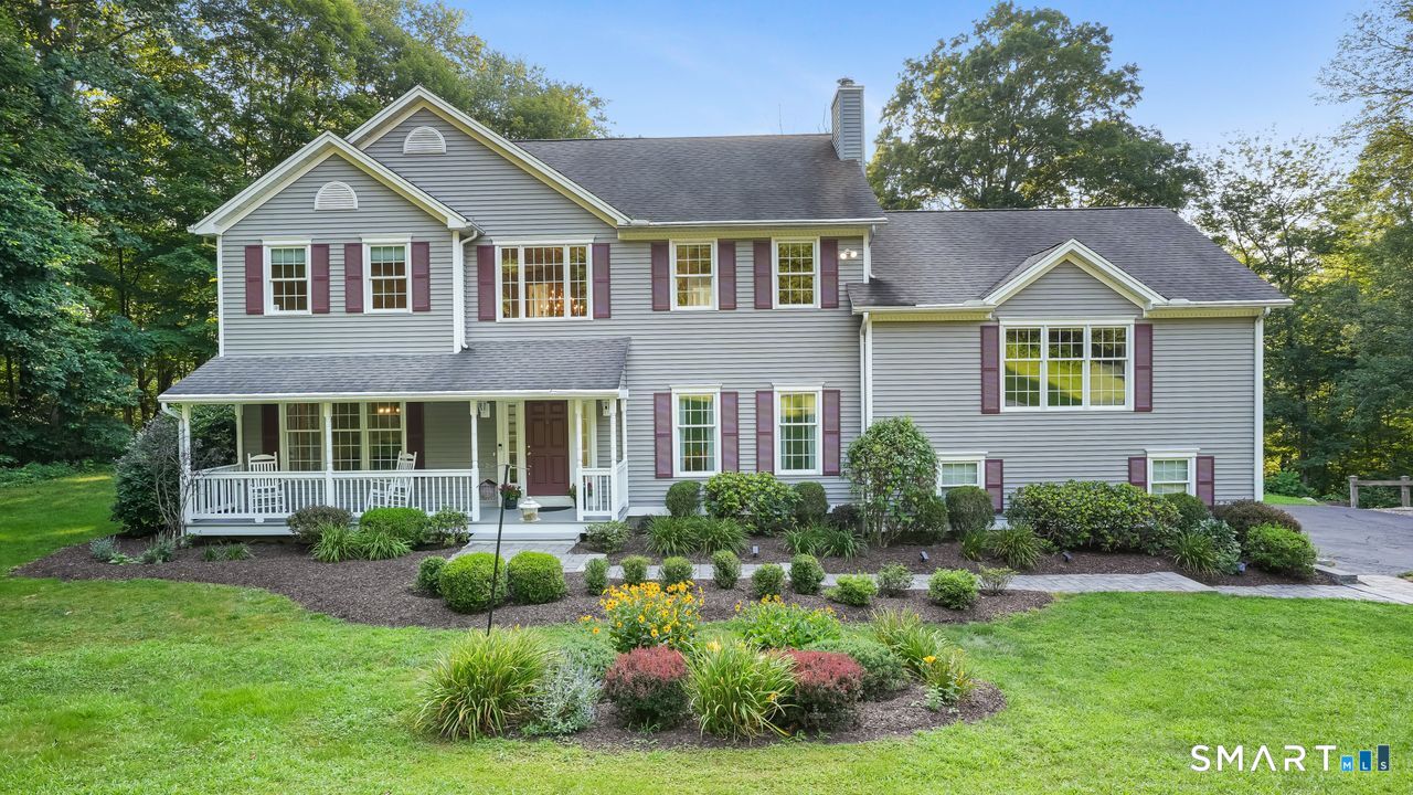 32 Pine Tree Hill Road, Newtown, Connecticut 06470