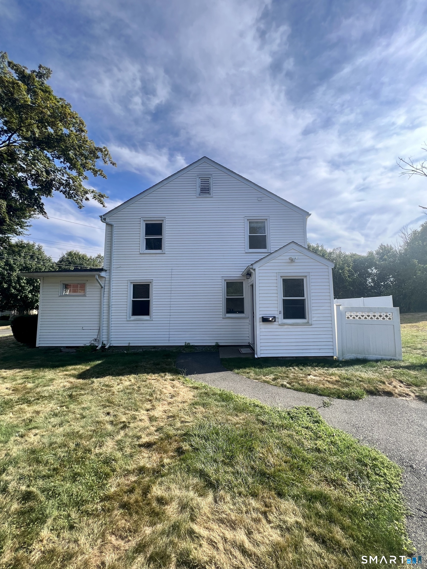 11 Tuller Road photo 2