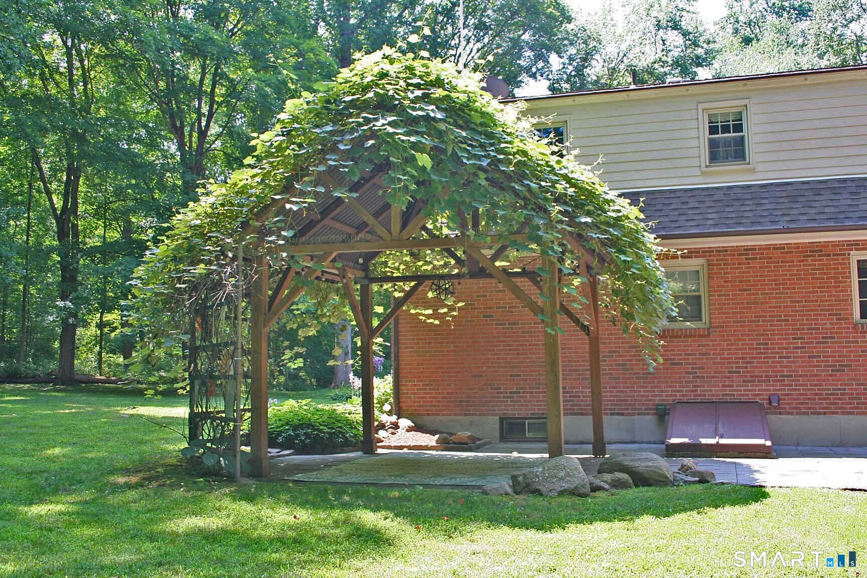 25 1/2 Edgerton Street photo 28