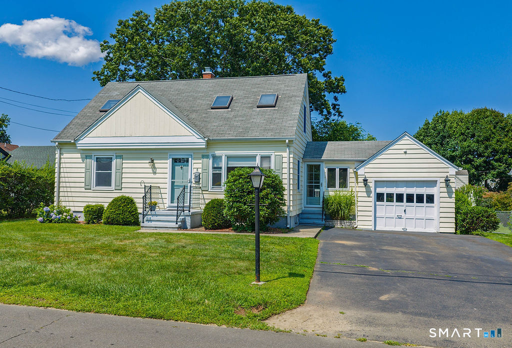 4 McKinnel Court
