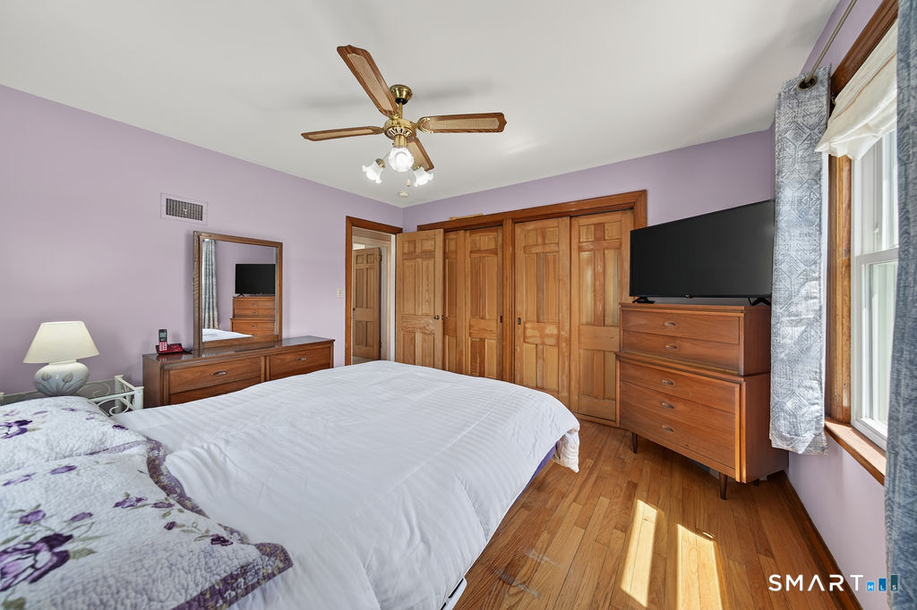 4 McKinnel Court photo 18