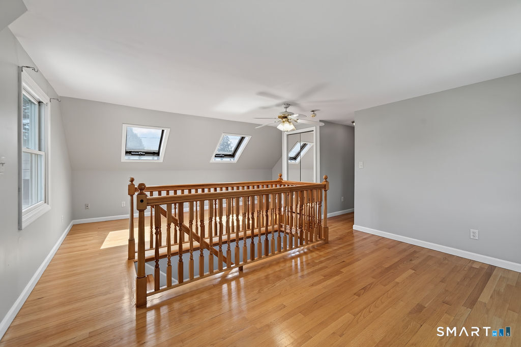 4 McKinnel Court photo 20