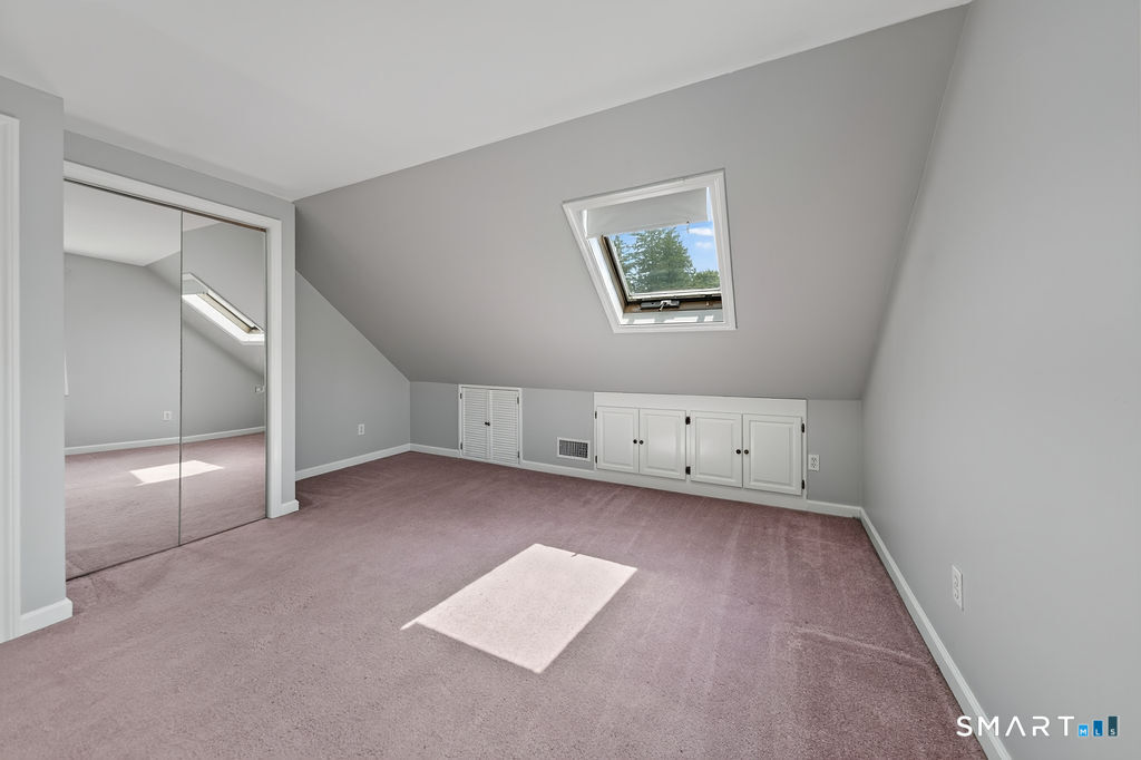 4 McKinnel Court photo 22