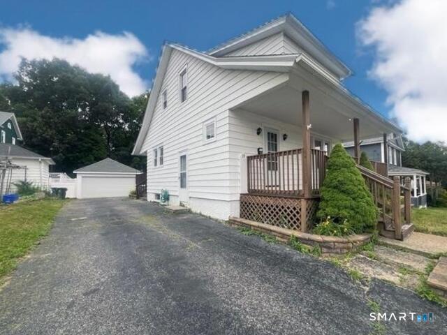 39 Geer Avenue photo 18