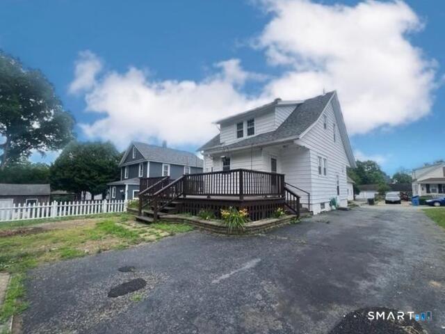 39 Geer Avenue photo 7