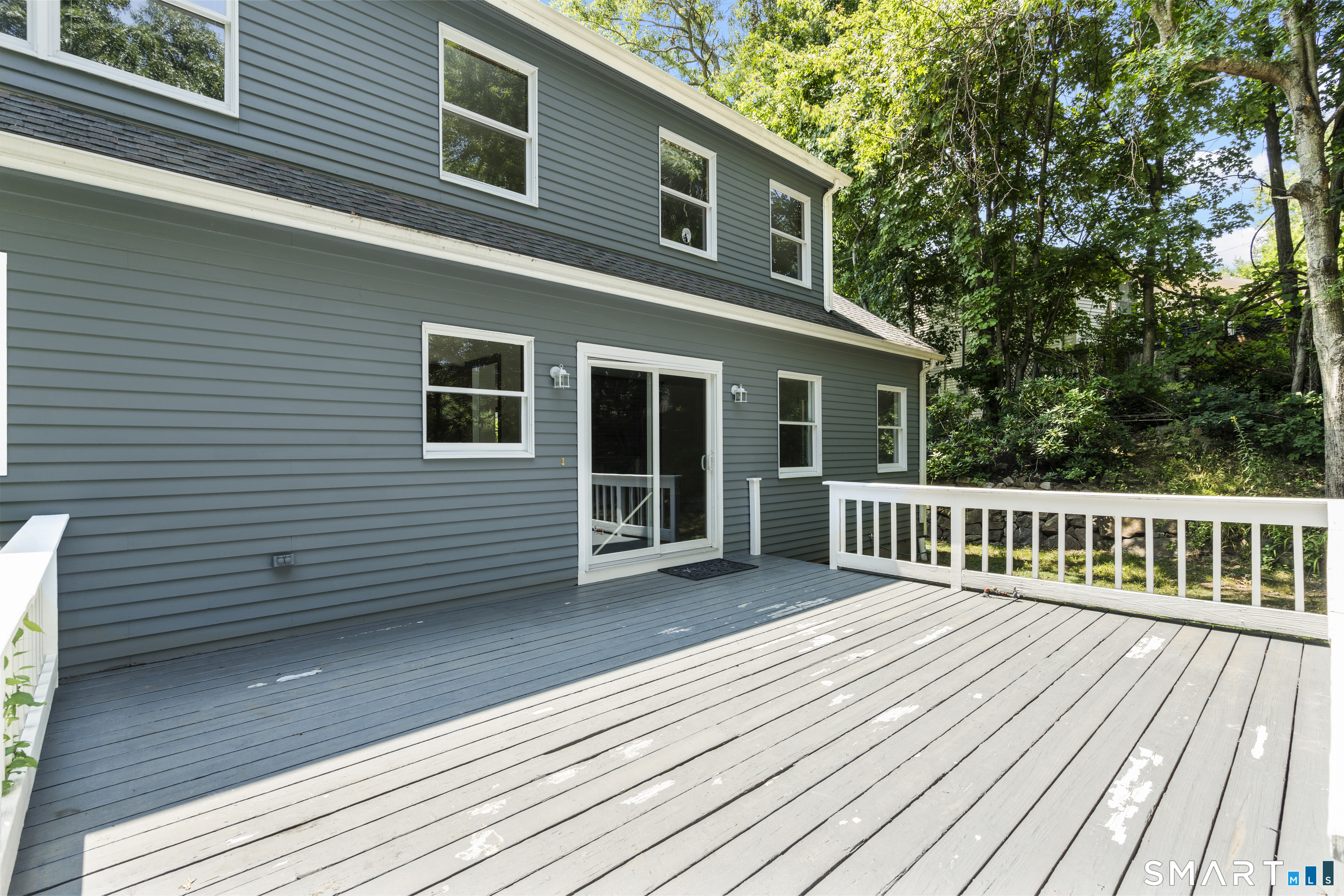 128 Midwood Avenue photo 29