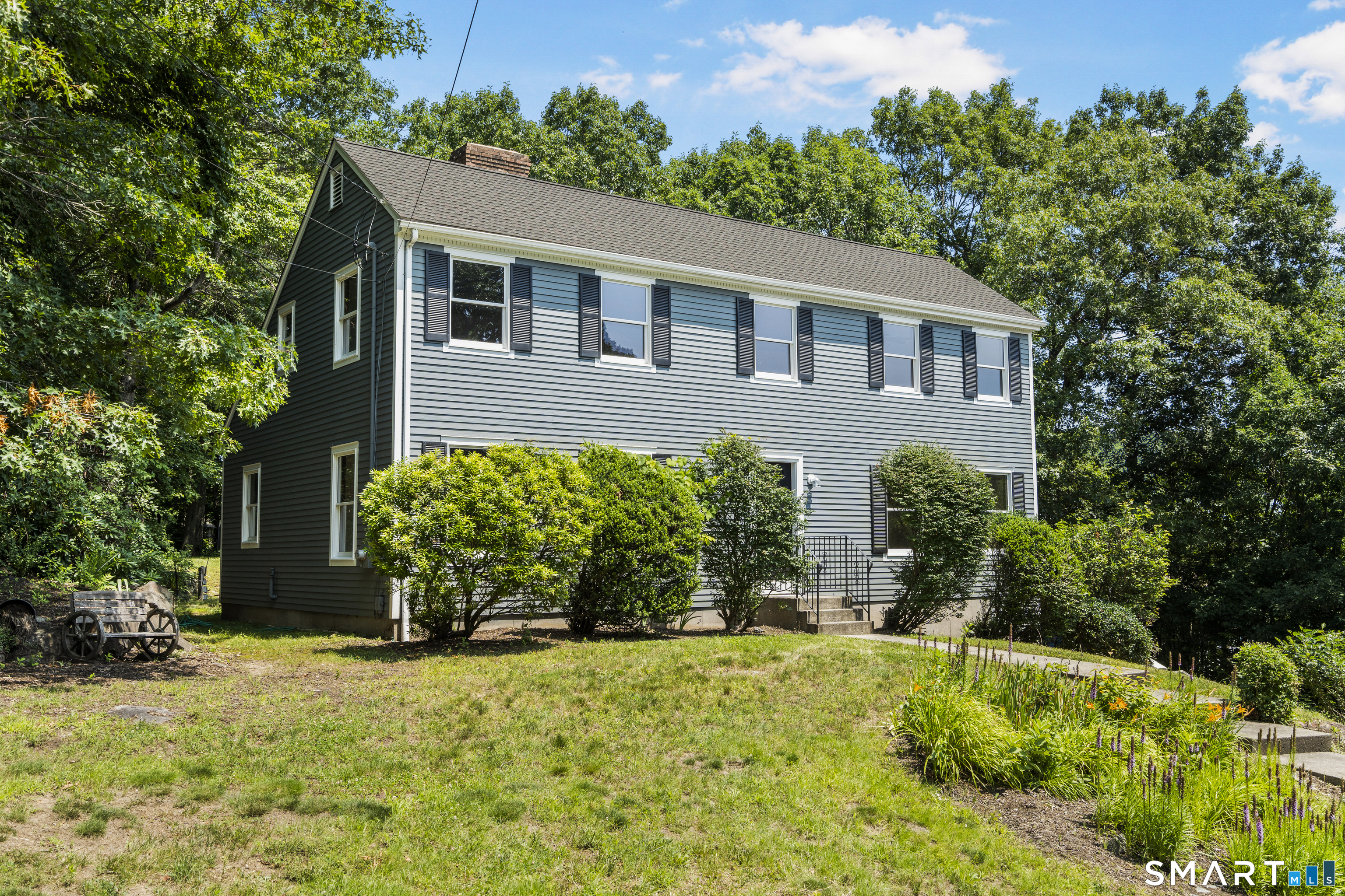 128 Midwood Avenue photo 2