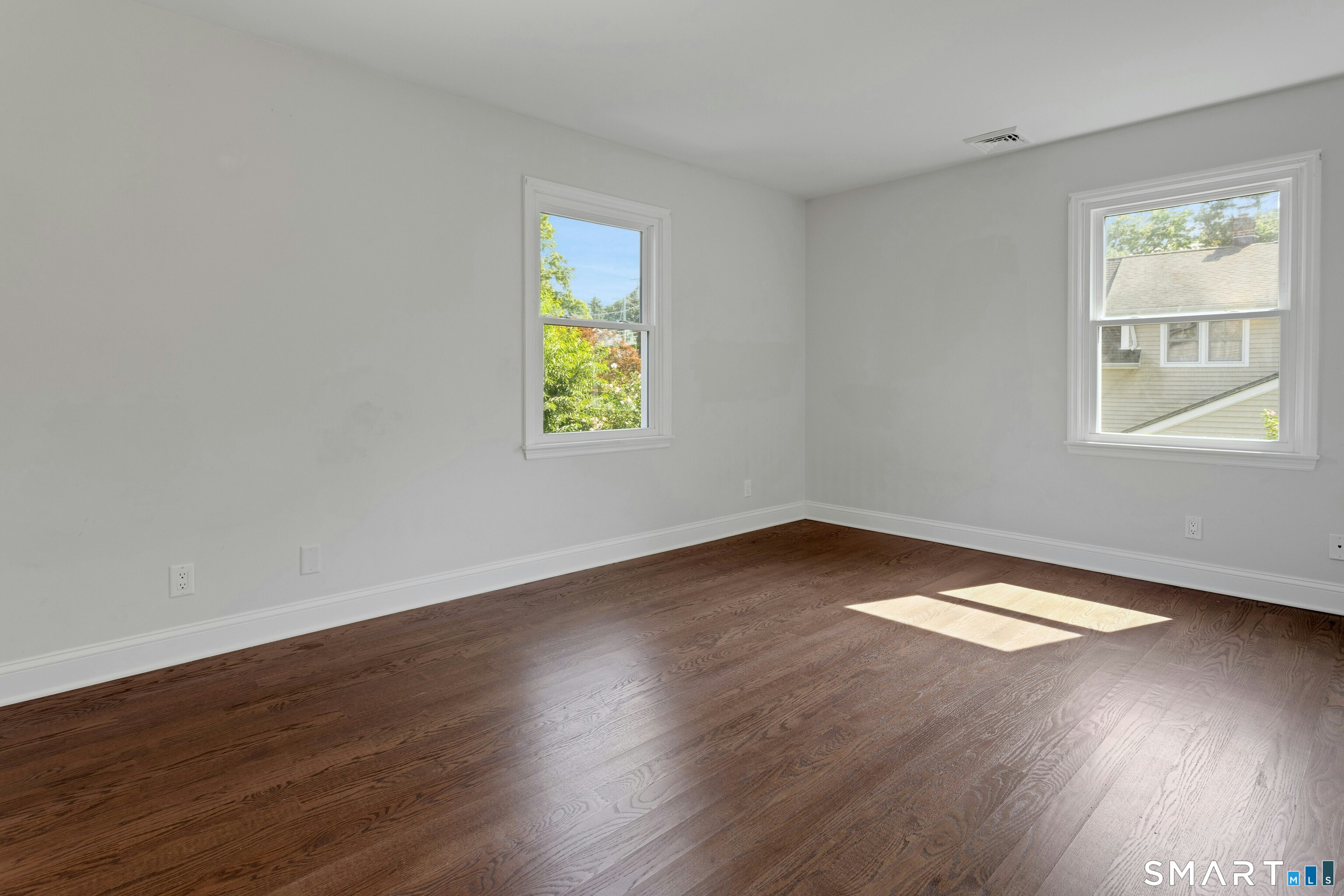 53 Wolfpit Avenue photo 21