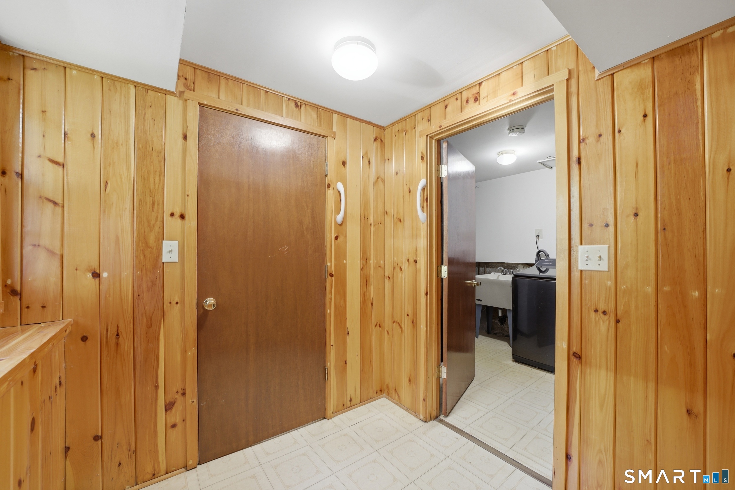 110 Ruby Lane photo 16