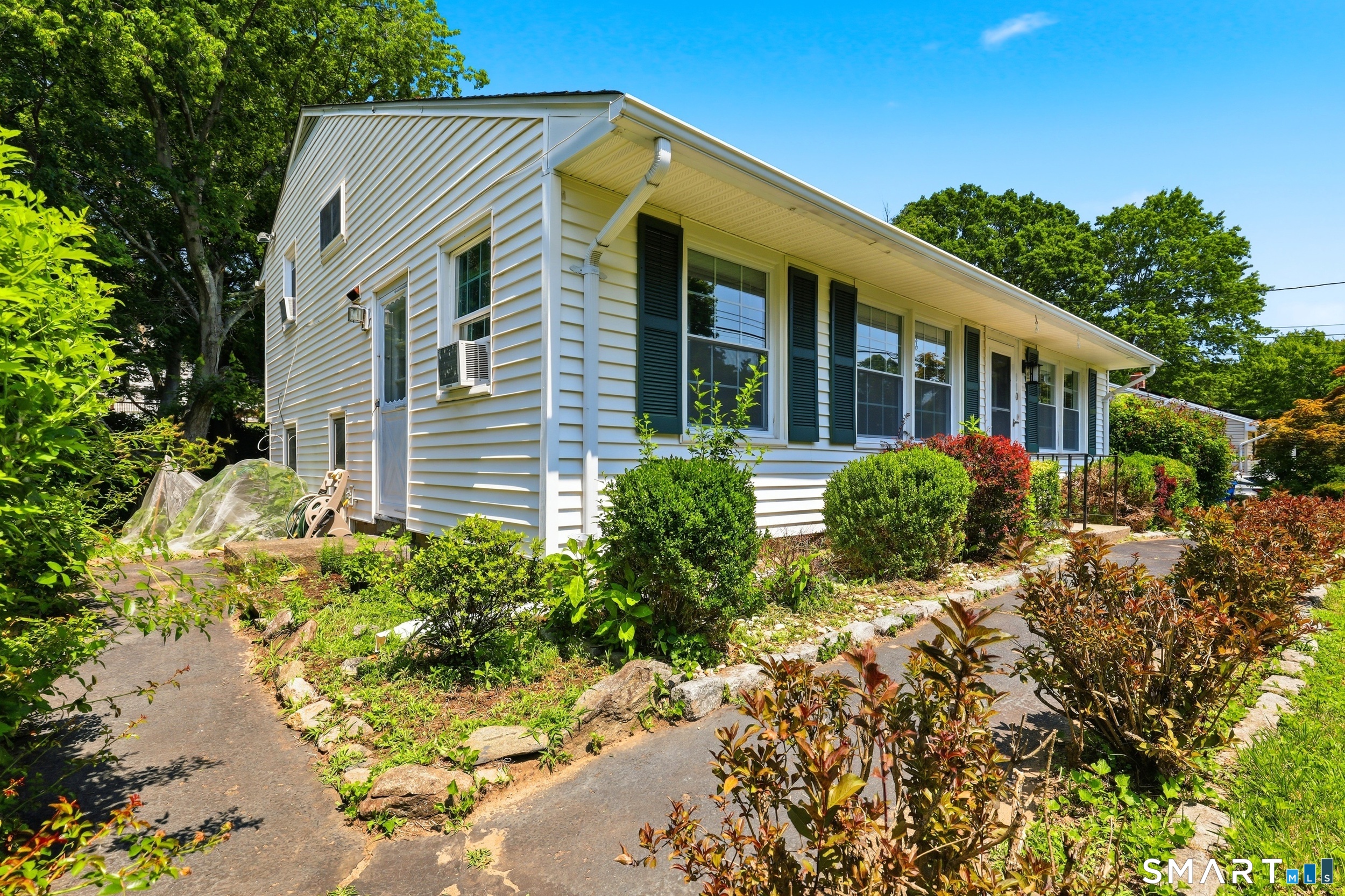 110 Ruby Lane photo 36