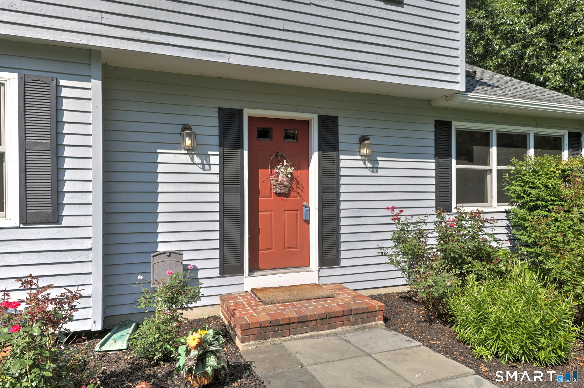 8 Brookview Lane photo 2