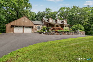60 Rowledge Pond, Monroe