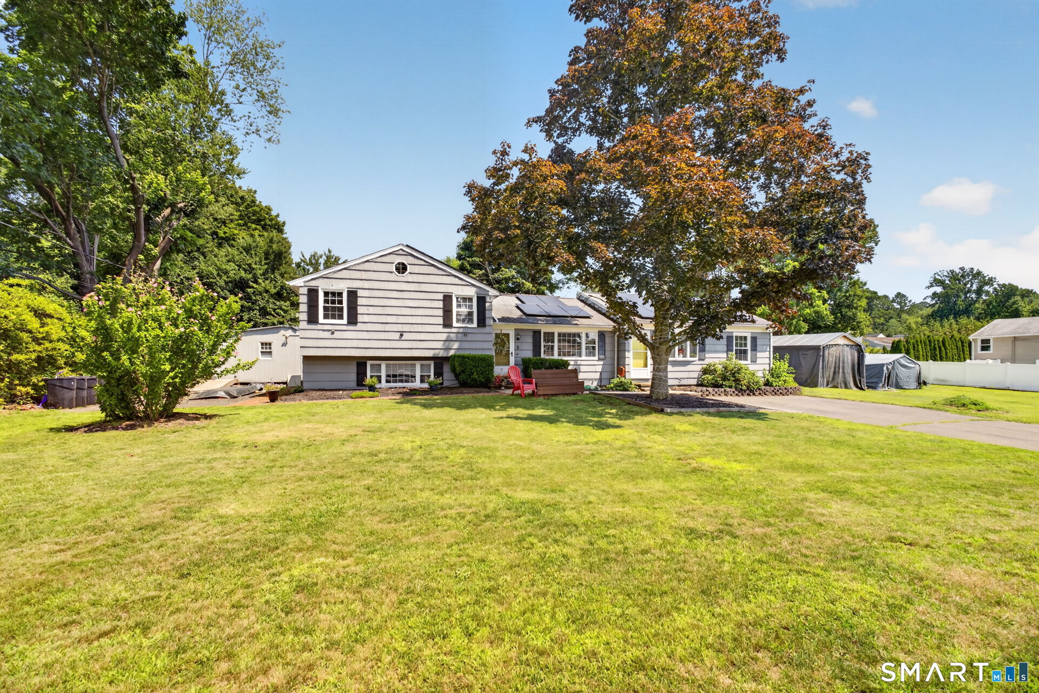 2nd image of 5 Beatrice Dr, North Haven, CT 06473 | MLS# 24194750
