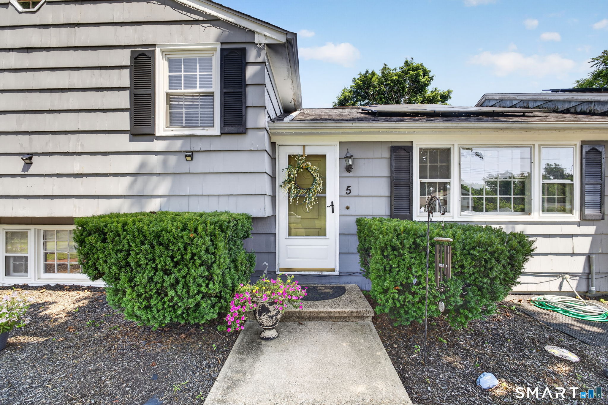 3rd image of 5 Beatrice Dr, North Haven, CT 06473 | MLS# 24194750