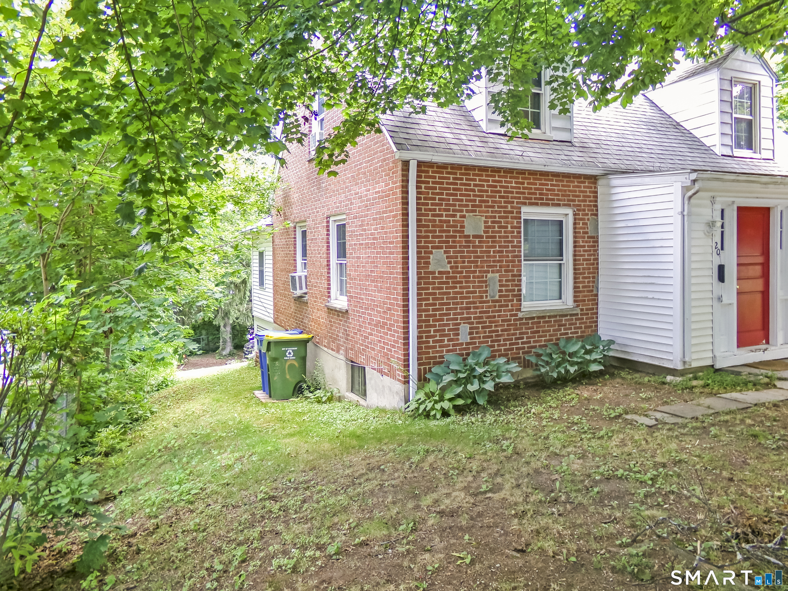 20 Lone Oak Avenue photo 2