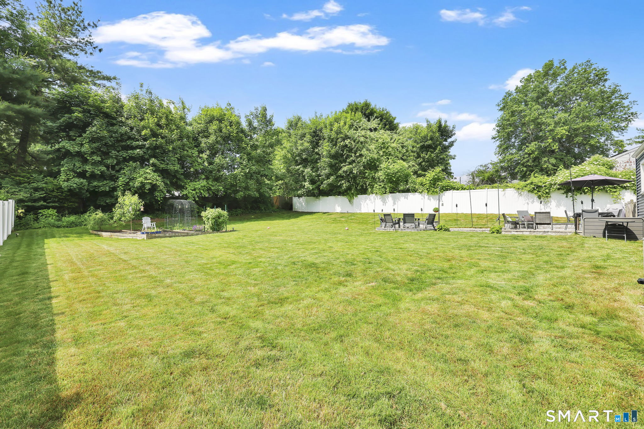 14 Claremont Avenue photo 34