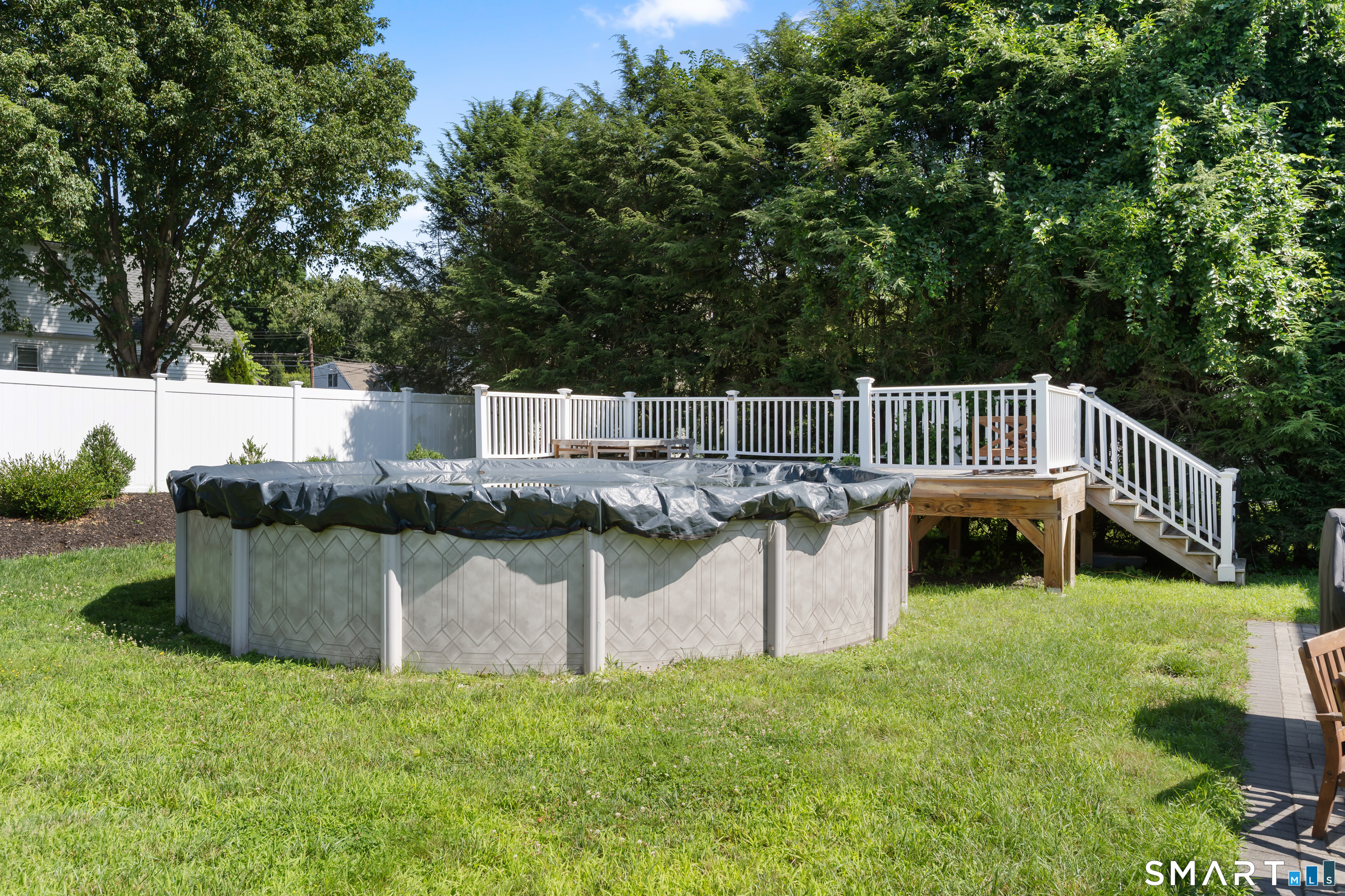 133 Alma Drive photo 32