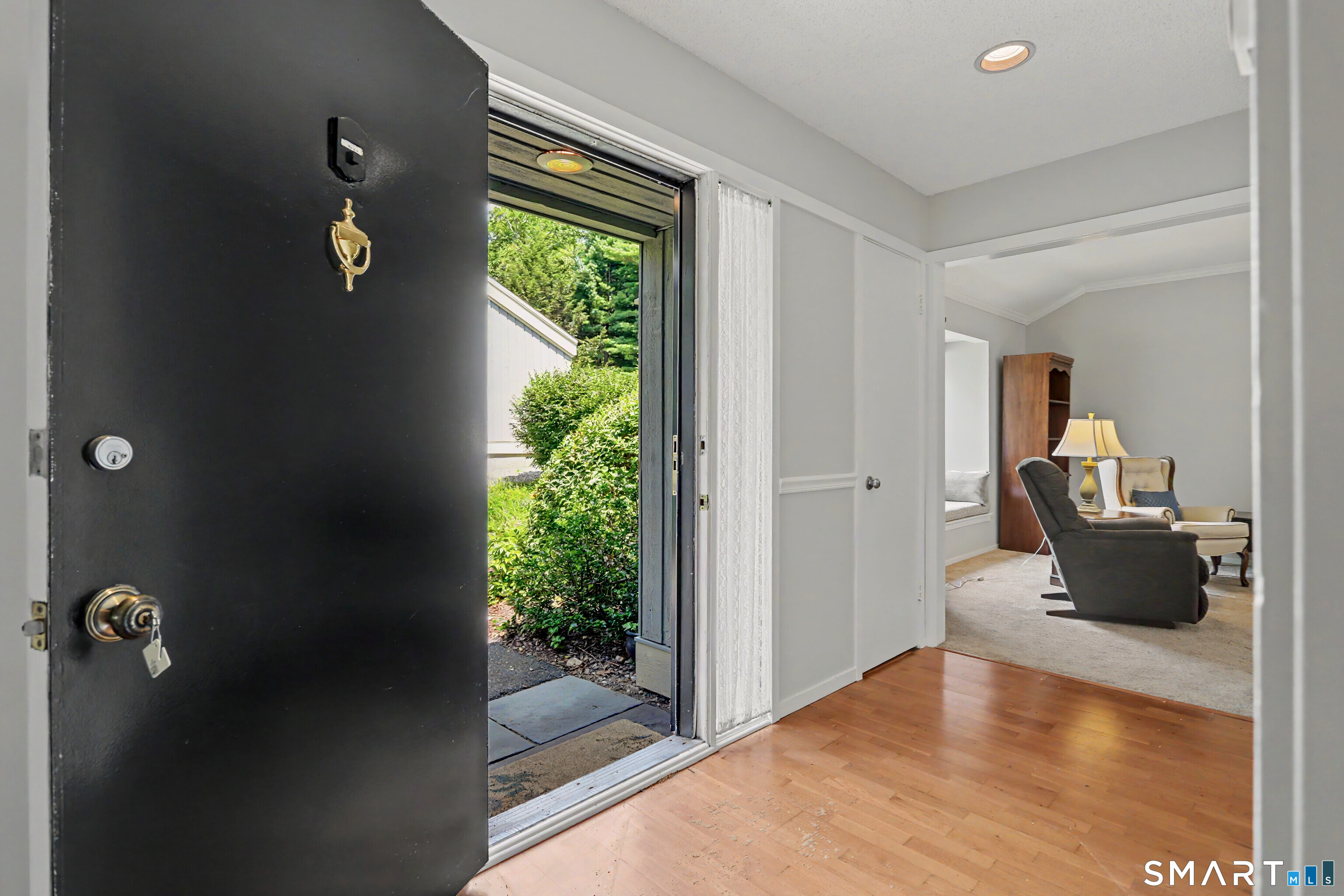 1003 Heritage Village  Unit #B photo 3