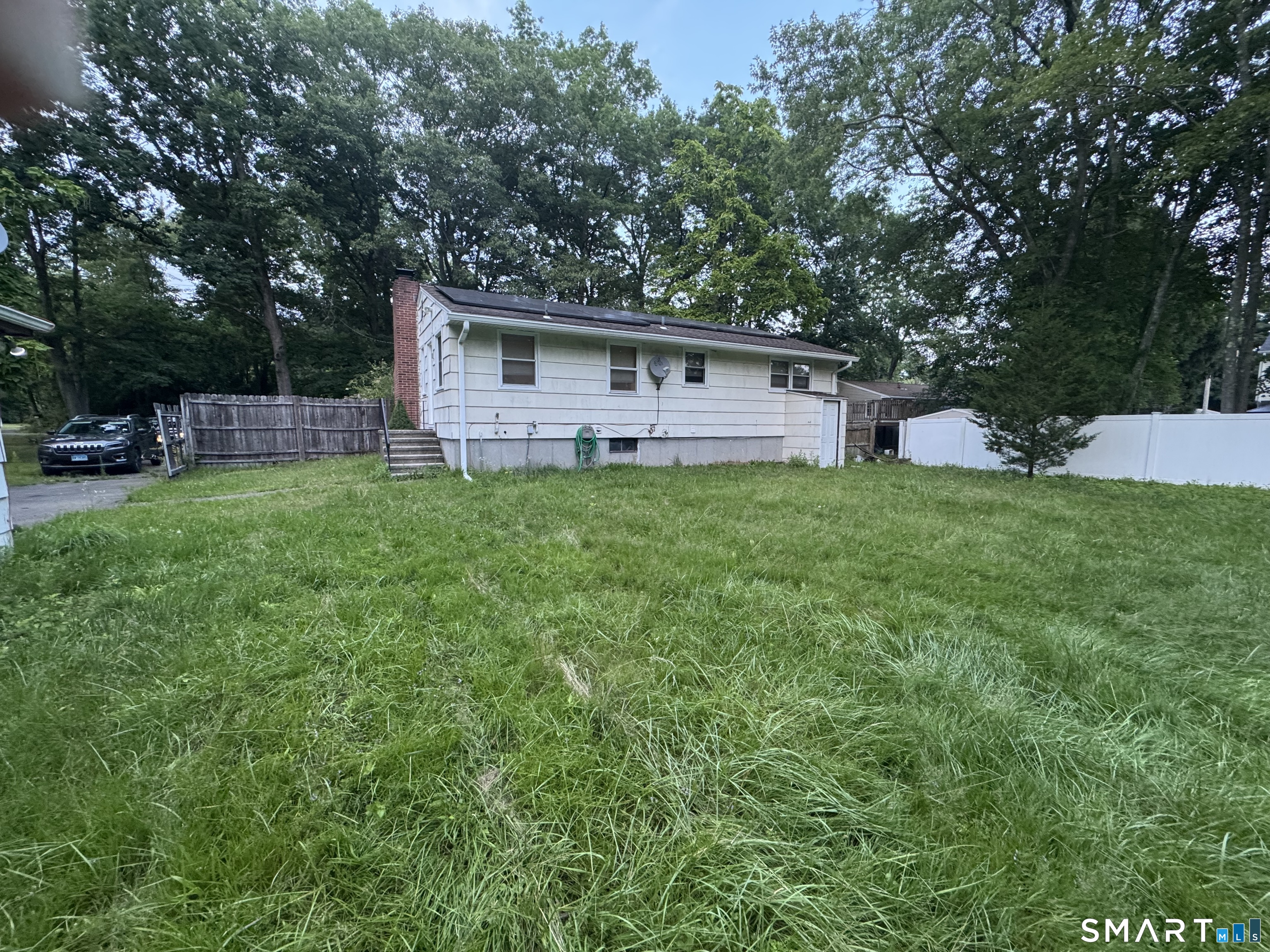 2nd image of 712 Woodin St, Hamden, CT 06514 | MLS# 24195210
