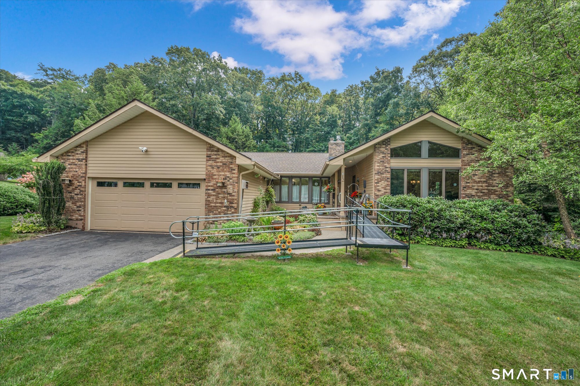 1st image of 25 Crosswood Rd, Farmington, CT 06032 | MLS# 24195106