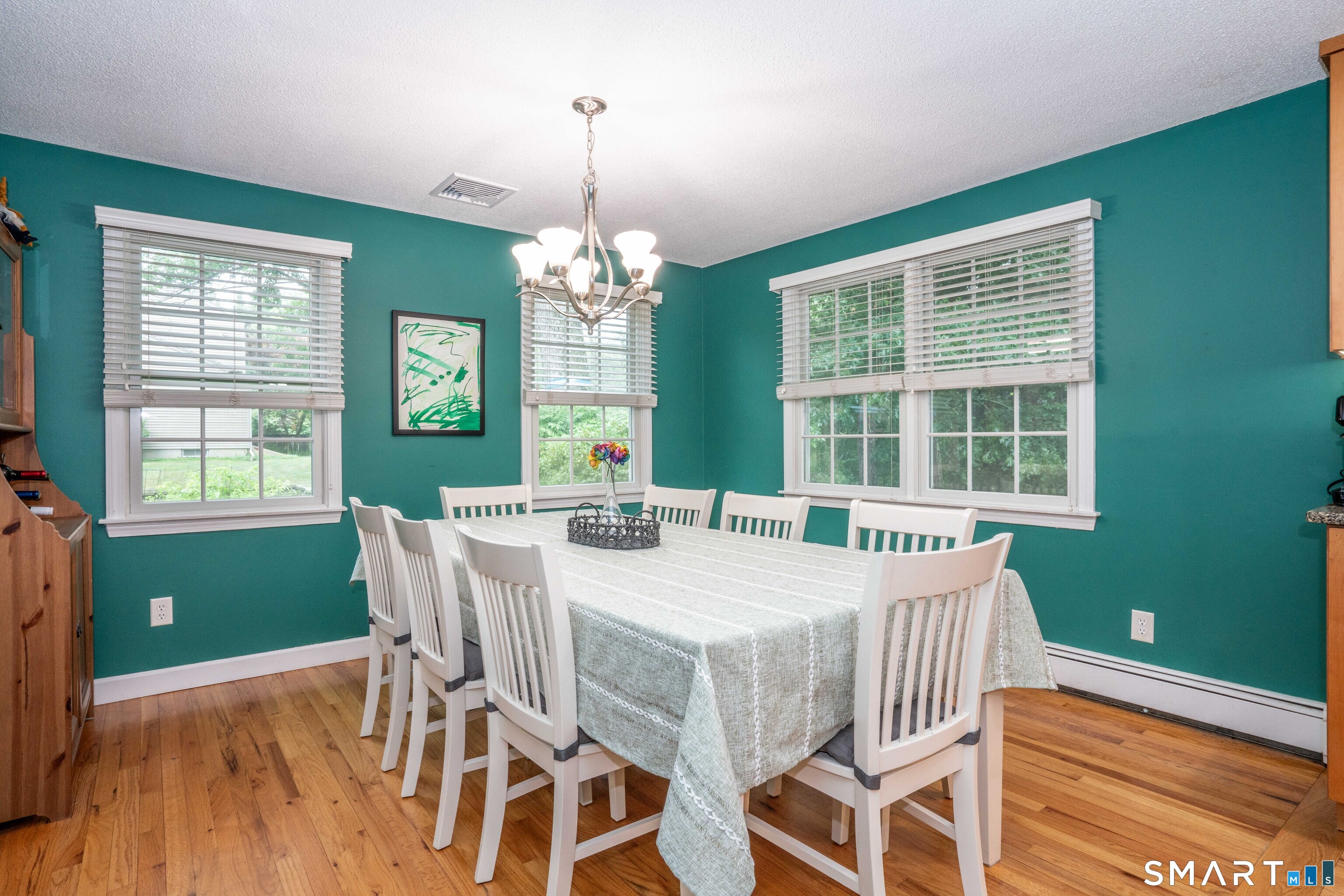 5th image of 20 Munnisunk Dr, Simsbury, CT 06070 | MLS# 24195117