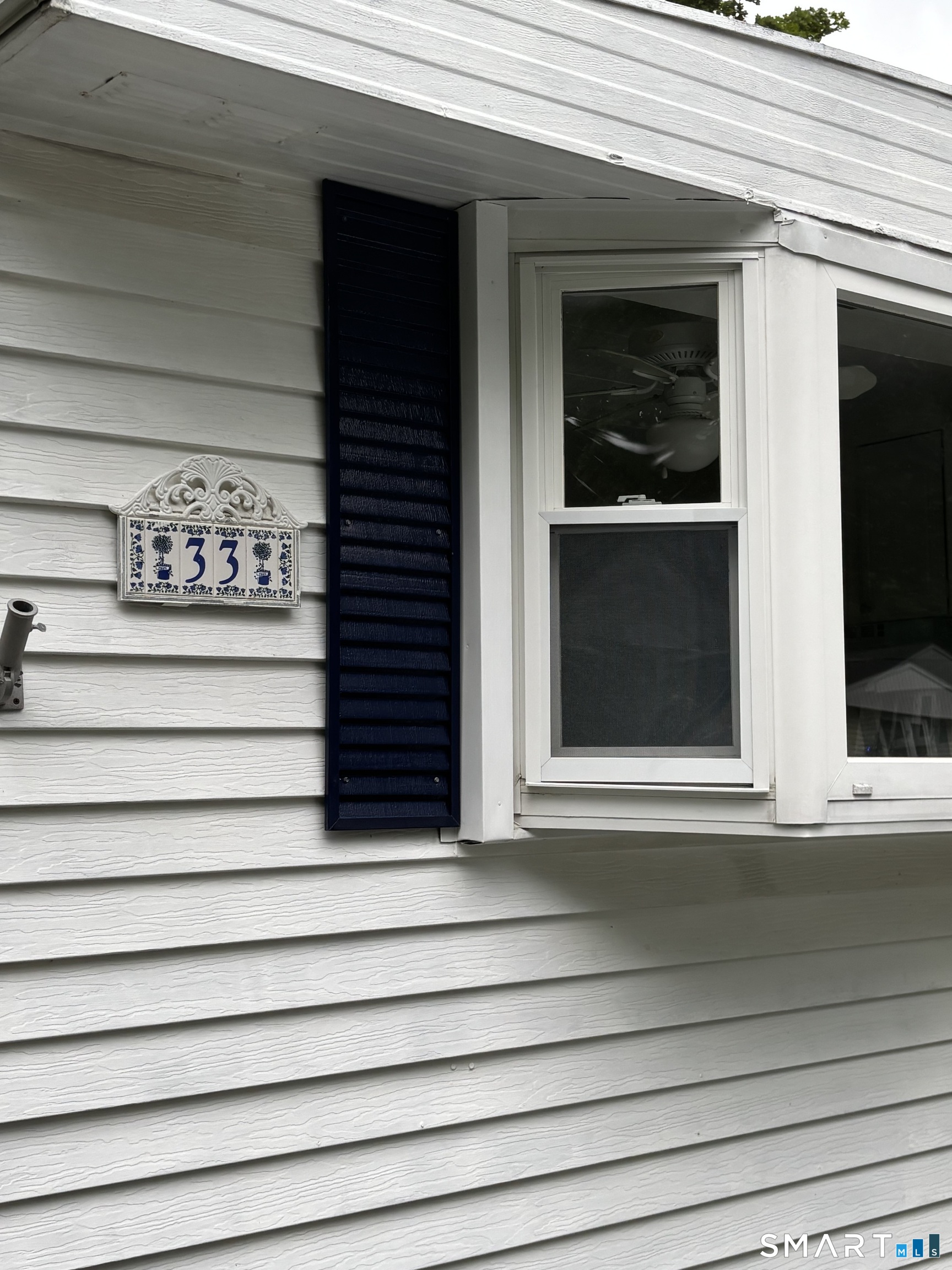 Photo 2 of Manufactured home for sale at 33 Whitewood Rd, Killingworth, CT 06419 | MLS# 24194818 | Listing updated on 2026-09-22