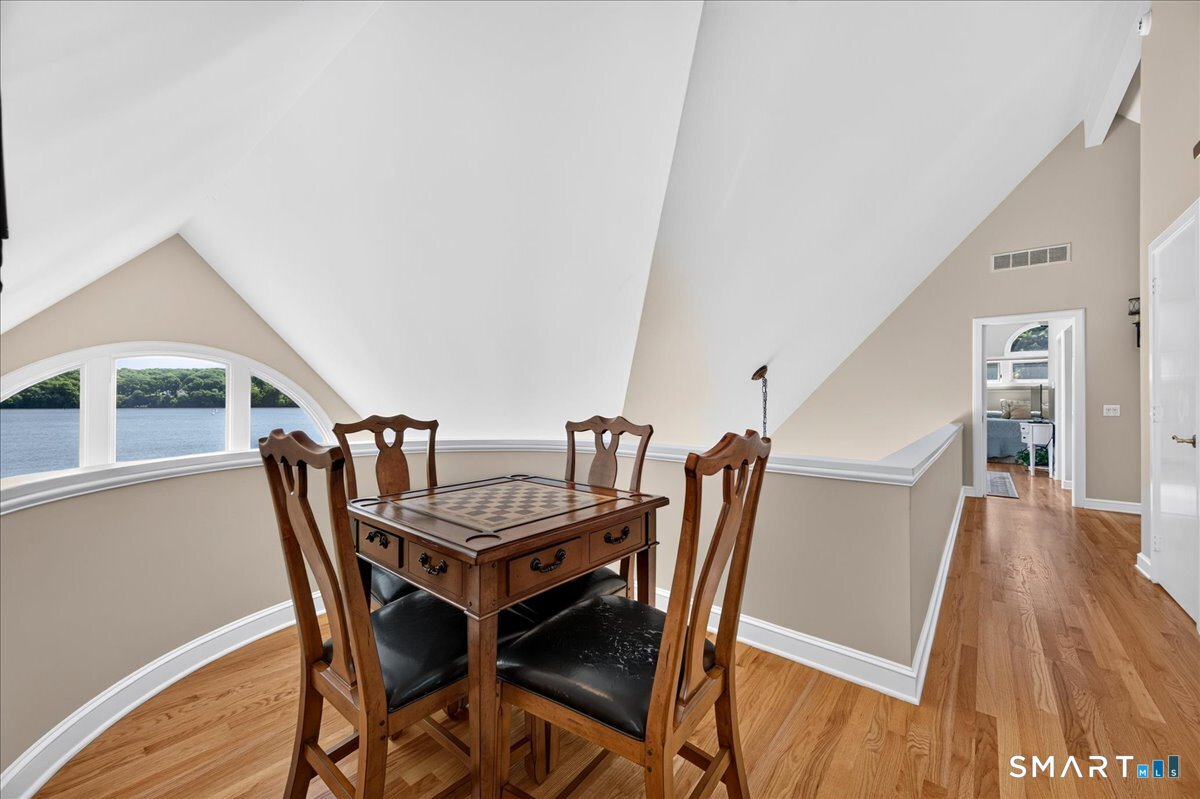 409 River Road photo 21